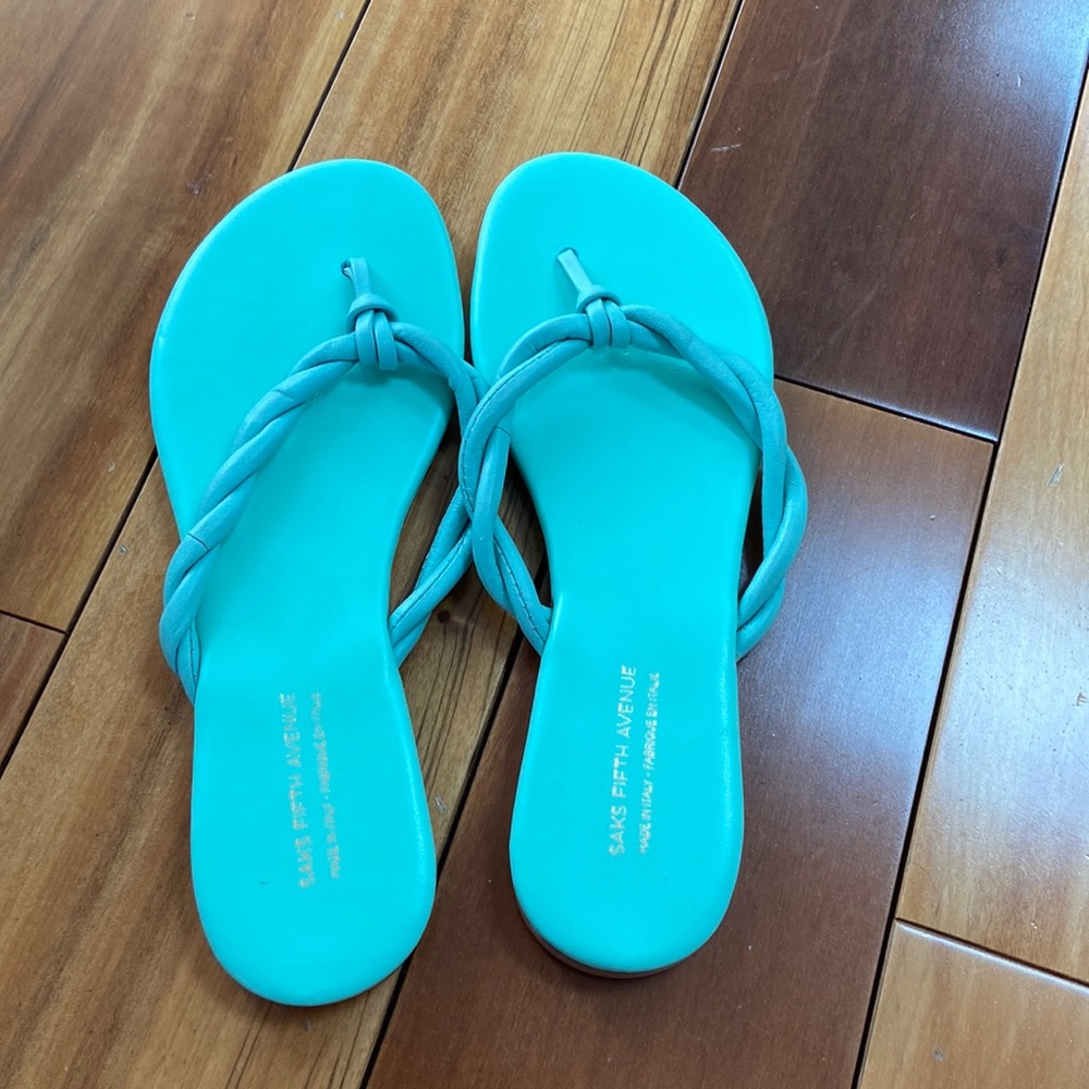 SaksFifthAvenue size 8 flats